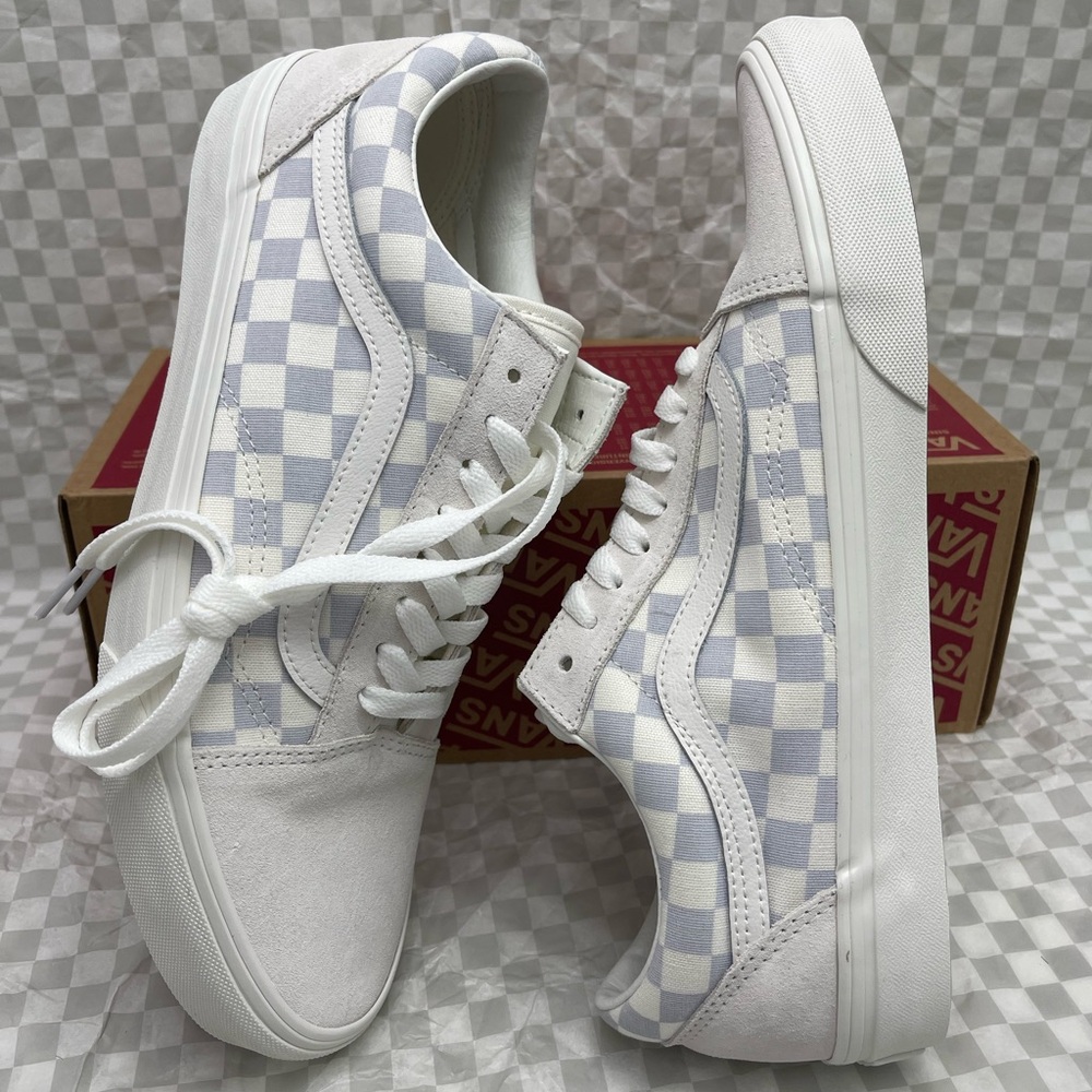 Vans WMNS Old Skool
Checkerboard Gray/Marshmallow
VN000D7ZOBP Sneakers - Picture 5 of 16